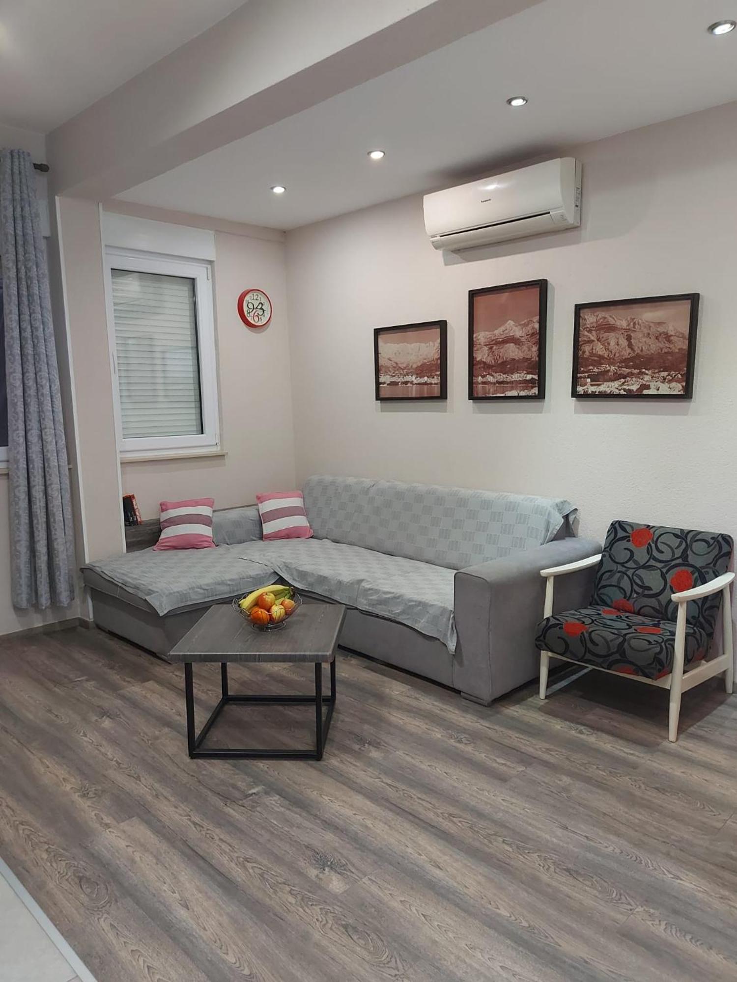 Apartman Dubravka Макарська Екстер'єр фото